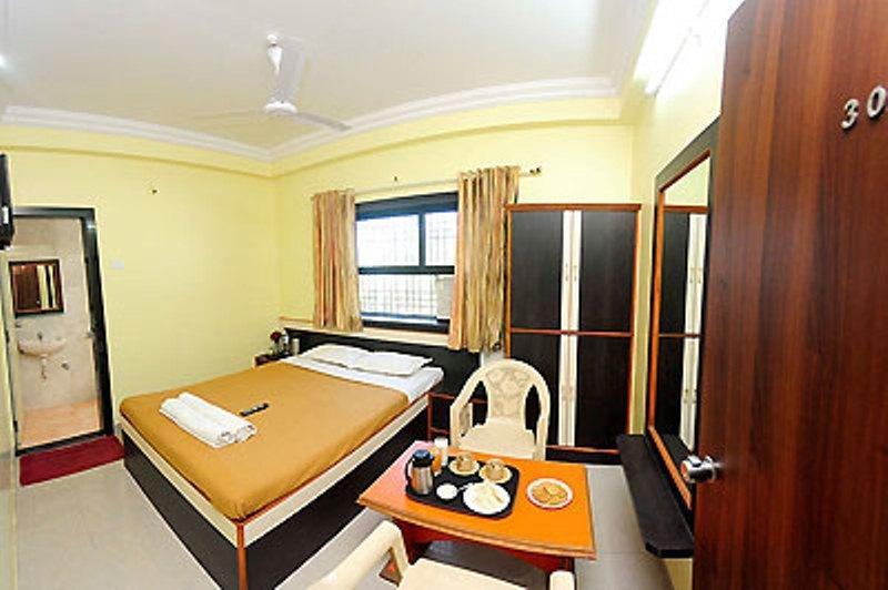 Sai Ganesh Hotell Shirdi Rom bilde